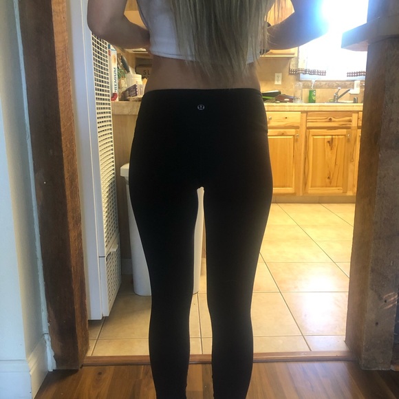 Lulu lemon wunder under full length - Picture 3 of 4